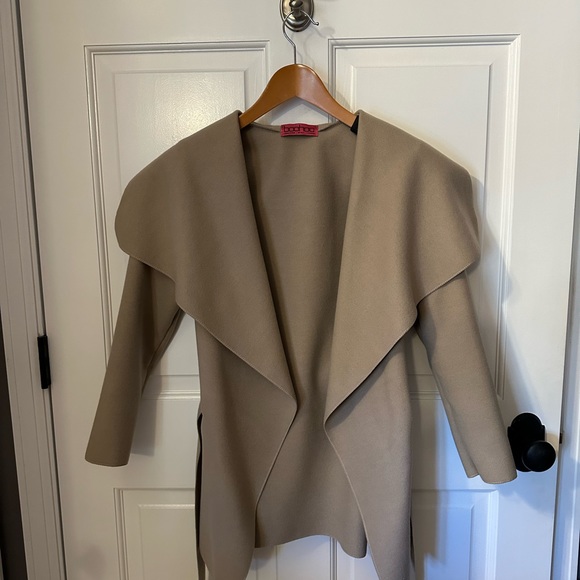 Boohoo Brand Belted Jacket - Picture 4 of 4